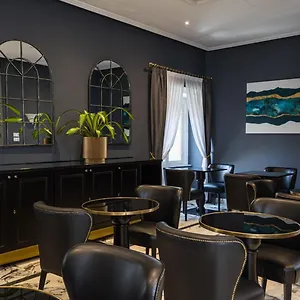 4* Hotel Boutique Metro 900